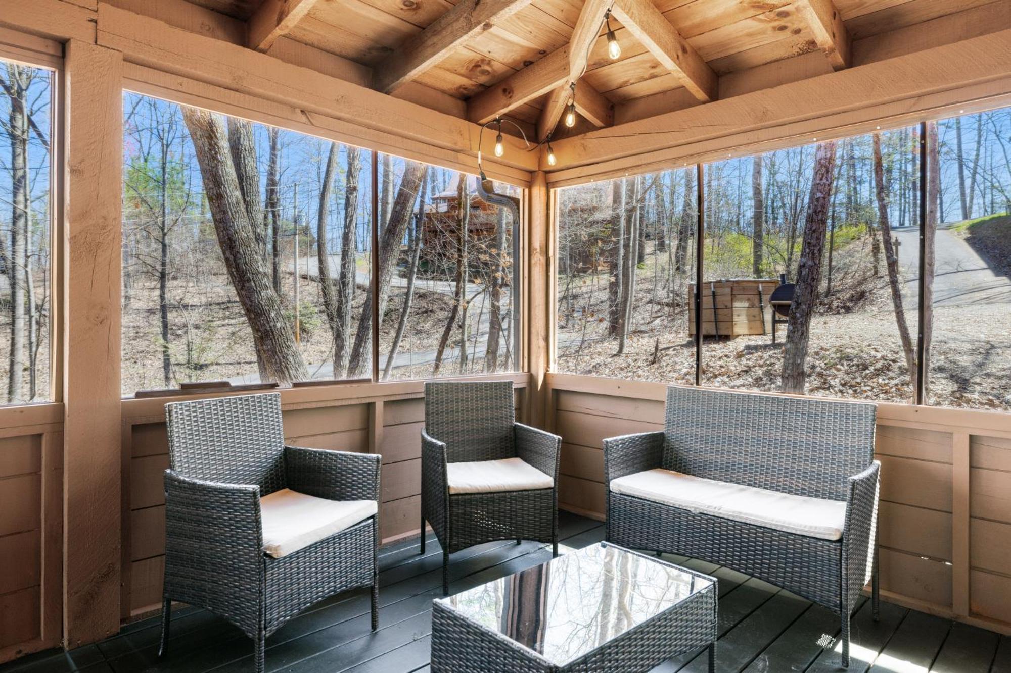 Cozy Family Friendly Cabin With Hot Tub, Near Gatlinburg, Pigeon Forge, Dollywood Сев'єрвілл Екстер'єр фото